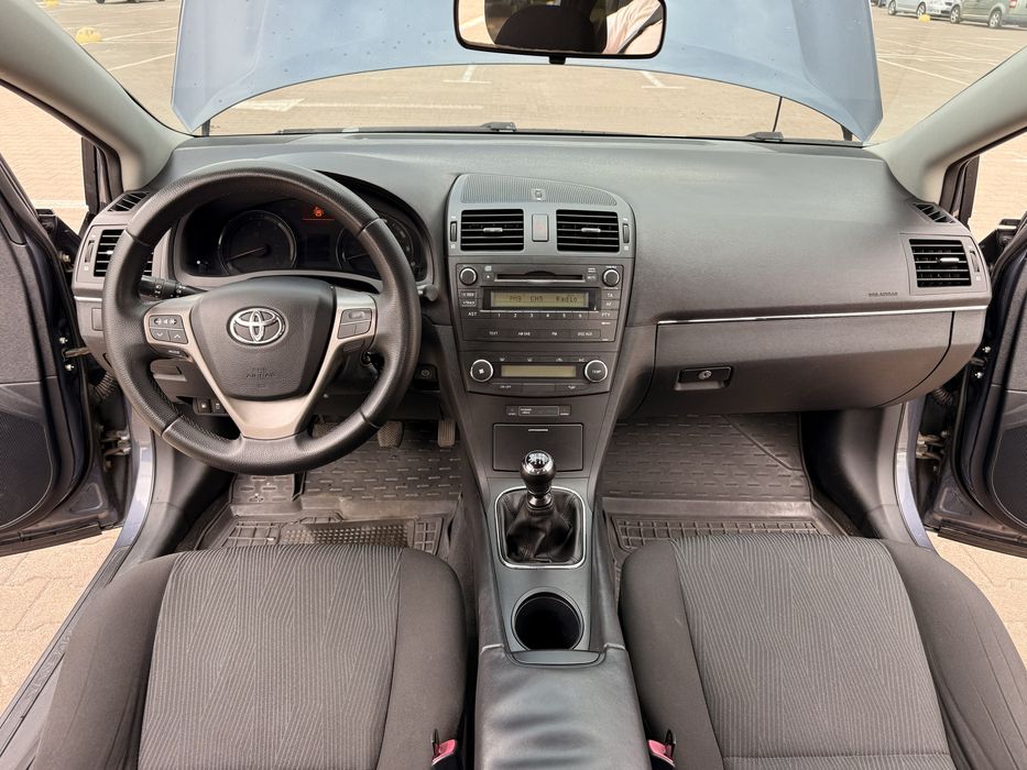 Продам Toyota Avensis 2009