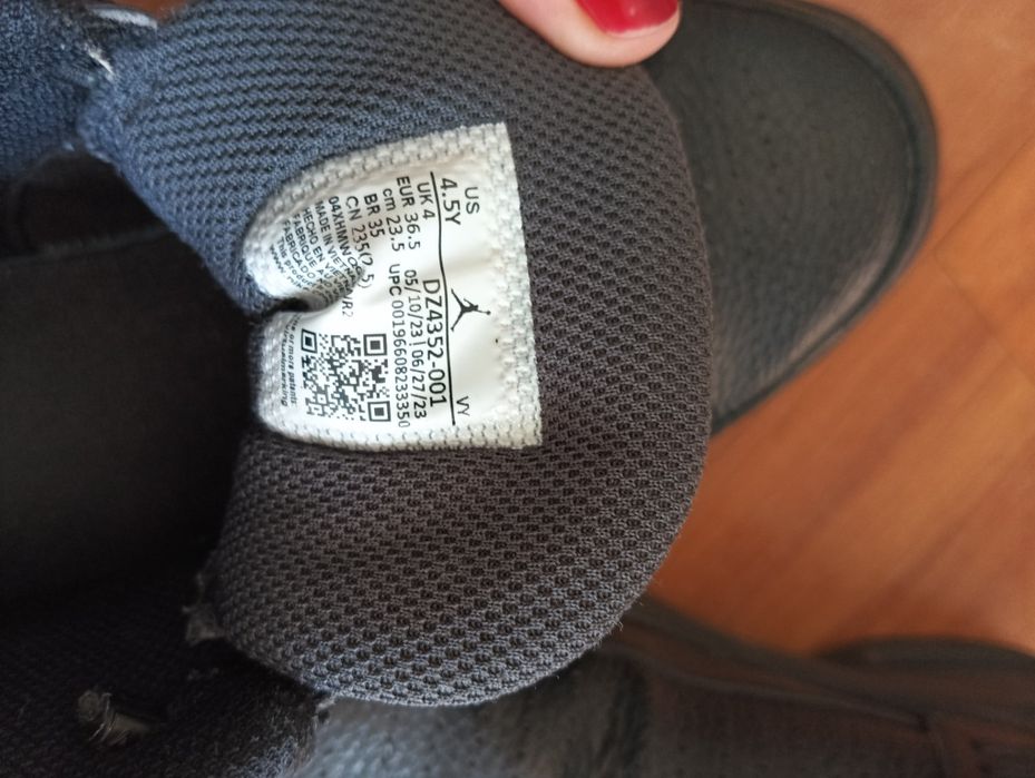 Buty Jordan Max Aura 5 rozmiar 36,6 ( wkładka 23,5 cm )