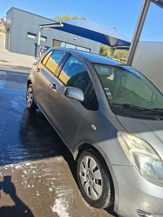 Toyota yaris 1.4D4D com a.c