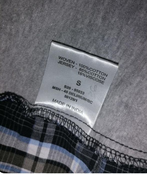 Сорочка комбінована  на заклепках з капішоном. S, 13-14   років