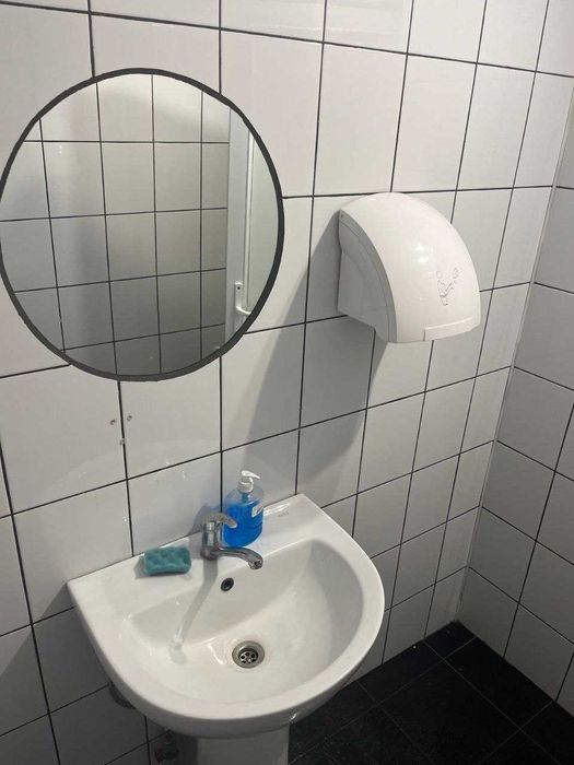 Здам в оренду комерційне приміщення в центрі міста (100–180 м²) 1й пов