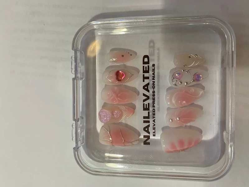 Unhas press on NOVAS!