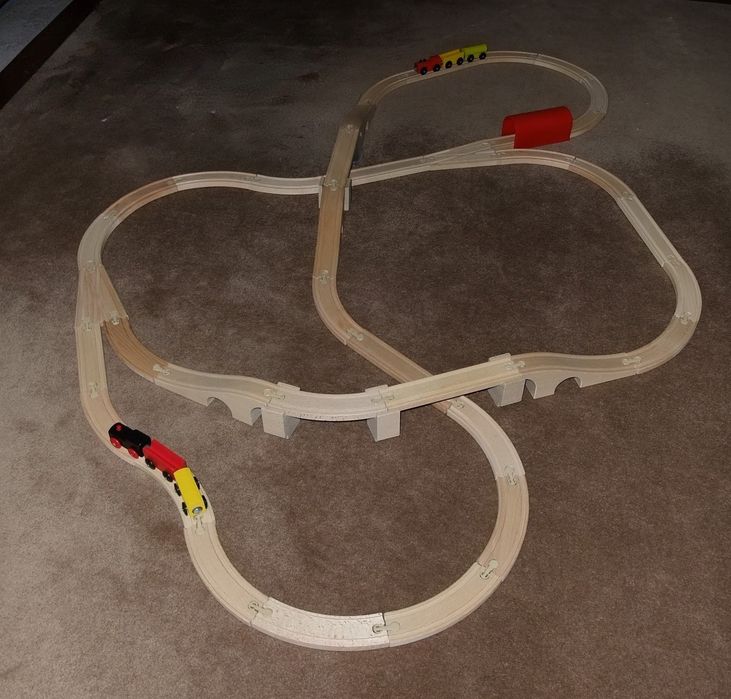 Pista de comboio madeira