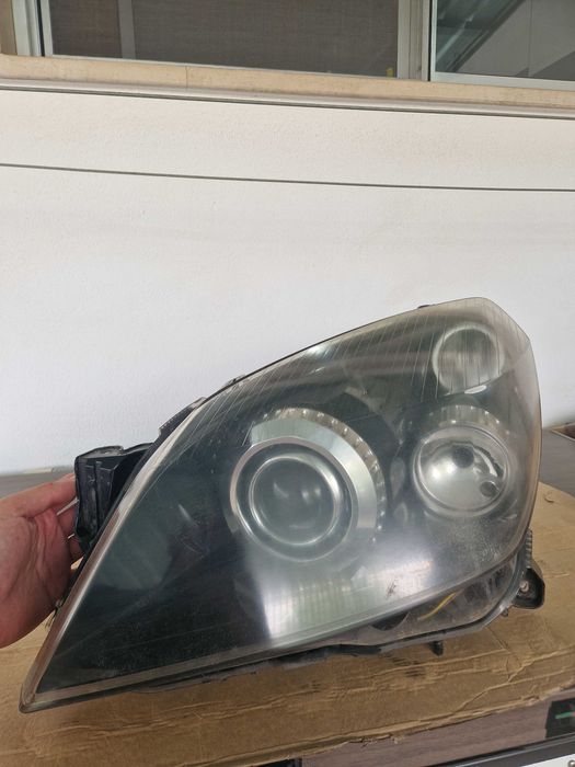 Farol Opel Astra H GTC Xénon
