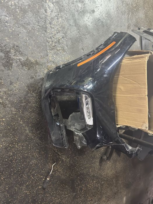 Права части бампера БМВ Г05 bmw g05 туманка отражатель