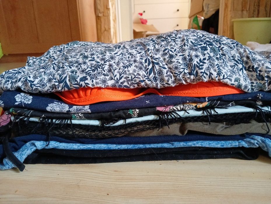 paczka ciuchów r L 11 sztuk cena za całość!