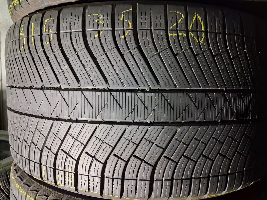 Разноширокий комплект 315/35 ; 275/40 R20 Michelin pilot Alpin 4 MO шини б/у зима