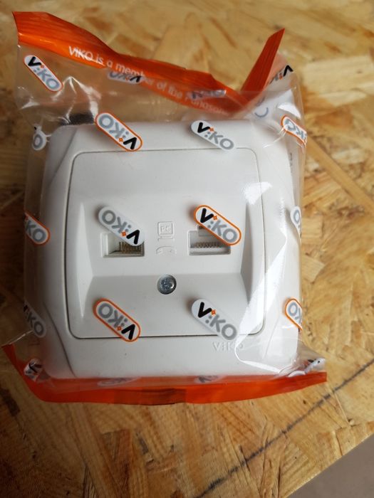 Розетка для телефона  новий