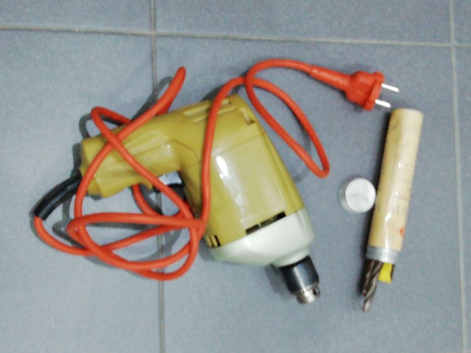 Black & Decker 1/4, Electric Drill, Mod. 7004, Vintage
