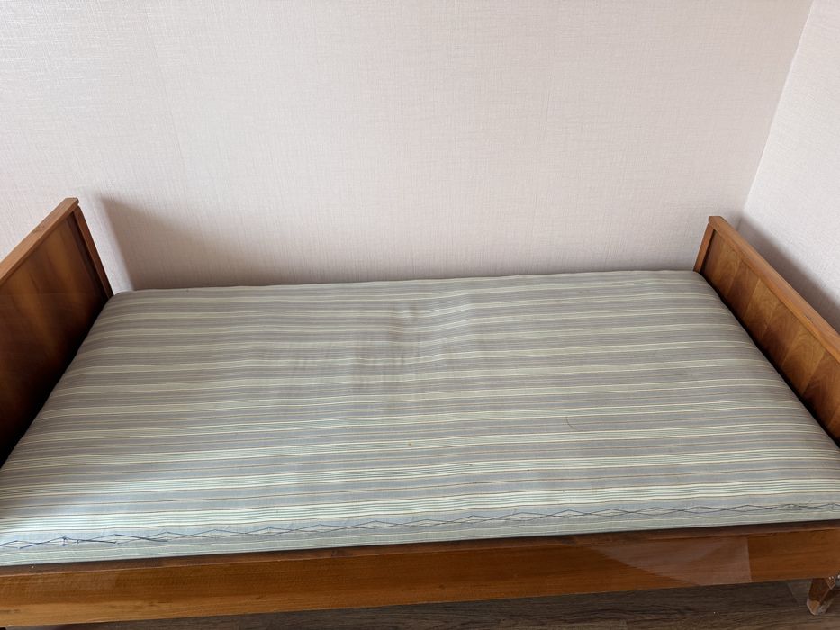 Продам ліжко самовивіз