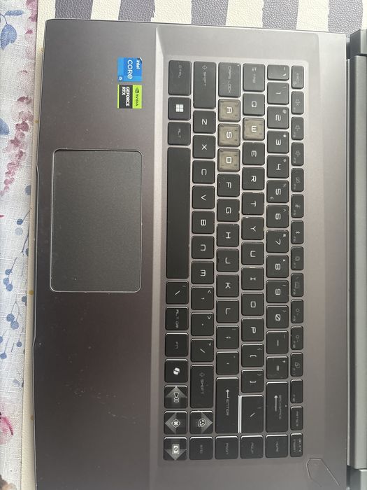 Laptop msi thin 15