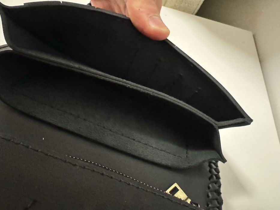 Клатч на кнопці з натуральної шкіри