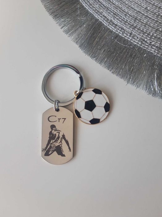 Brelok metalowy Ronaldo R7 pilka