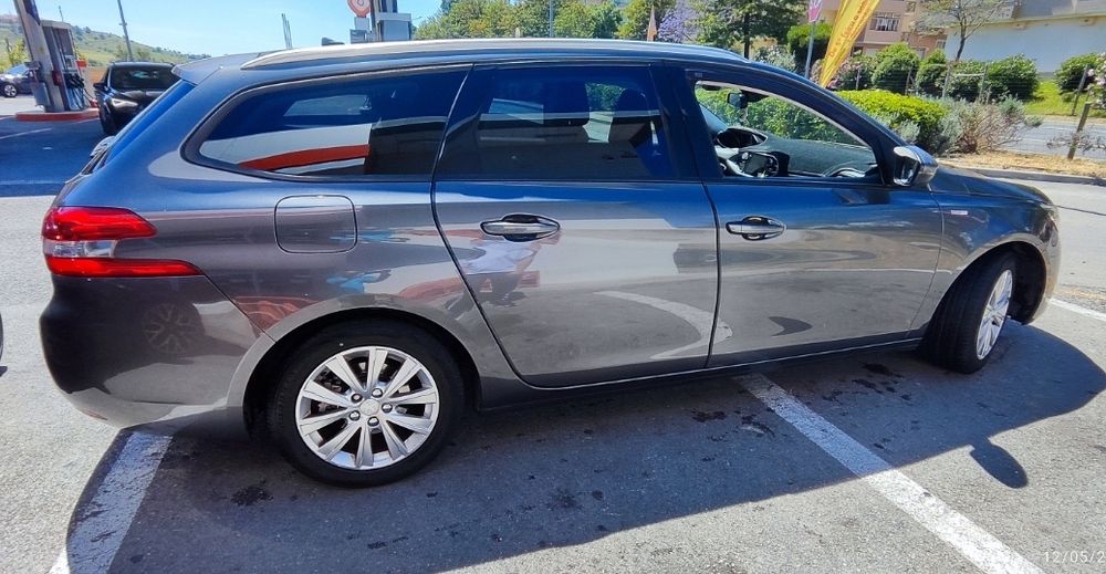 Vendo empresa TVDE, com 2 slots