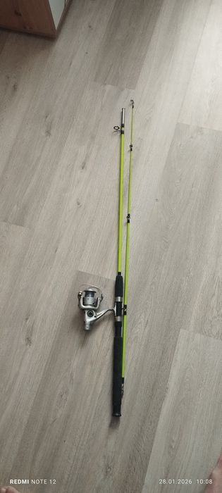 Продам спінінги 2 штуки