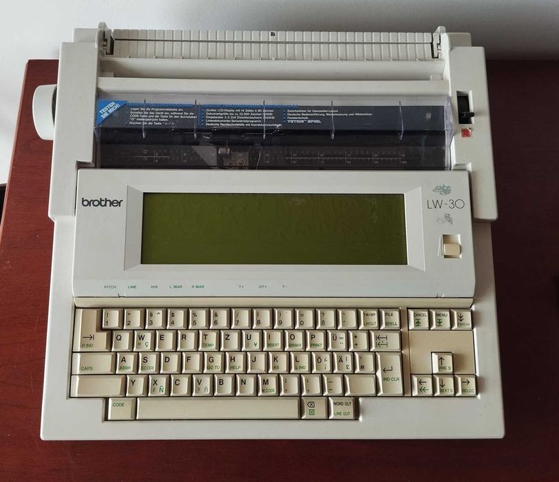 Máquina Escrever Brother LW30 Text System