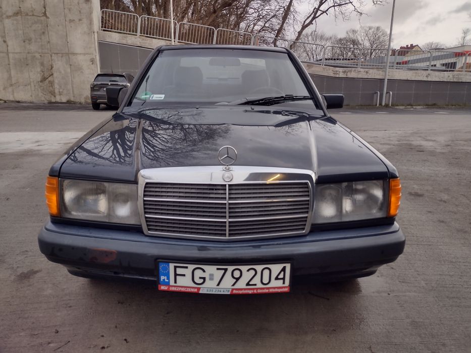Mercedes 190 zarejestrowany