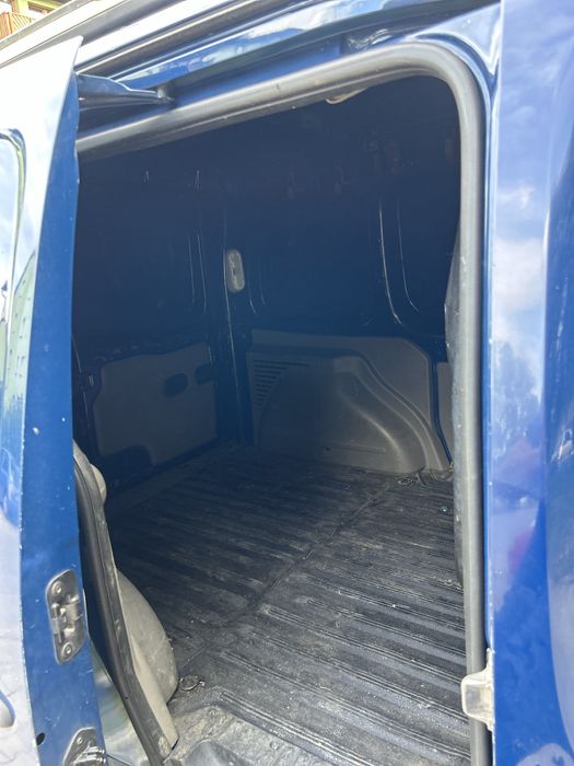 Renault Kangoo Za nizka cena OC 09:07:27.  przegląd techniczny22:06:27