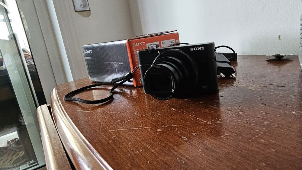 Camera fotografica Sony RX100Vll