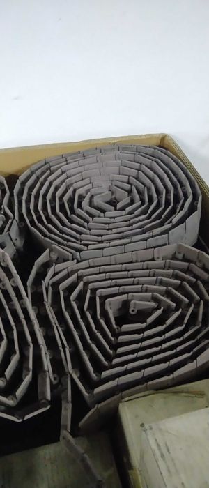 Łańcuchy płytkowy plastikowy.