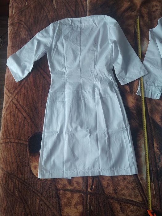Медичний халат фірми Сана