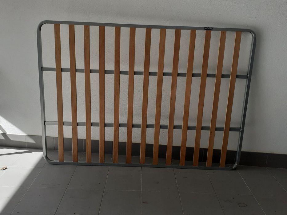 Cama de casal estilo Dona Maria