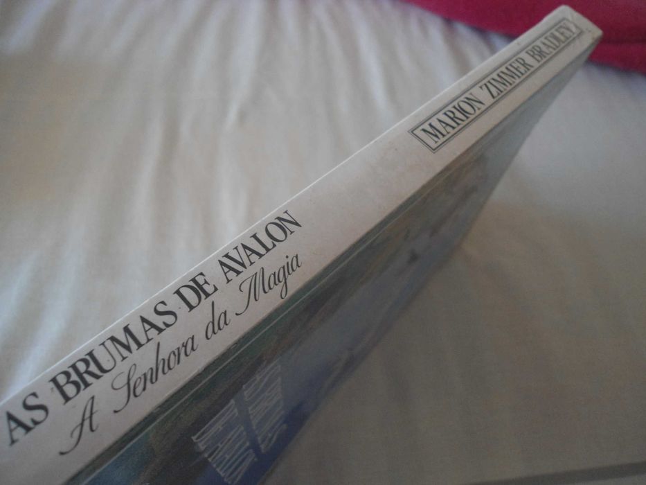 As Brumas de Avalon - A Senhora da Magia (1º volume)