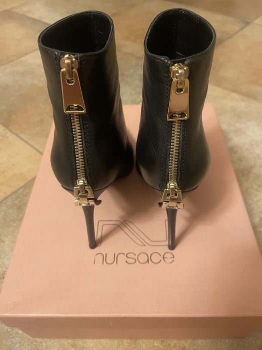 Жіночі ботильйони  Nursace