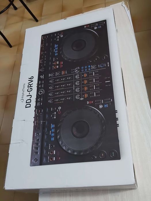 Controlador Alphateta DDJ-GRV6