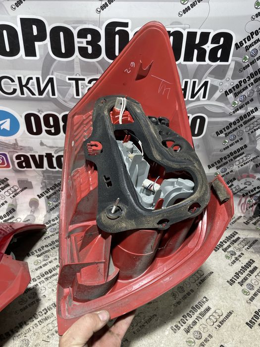 Стоп Ліхтар Toyota Auris 2007-2009 Стопи Тойота Ауріс Ліхтарі