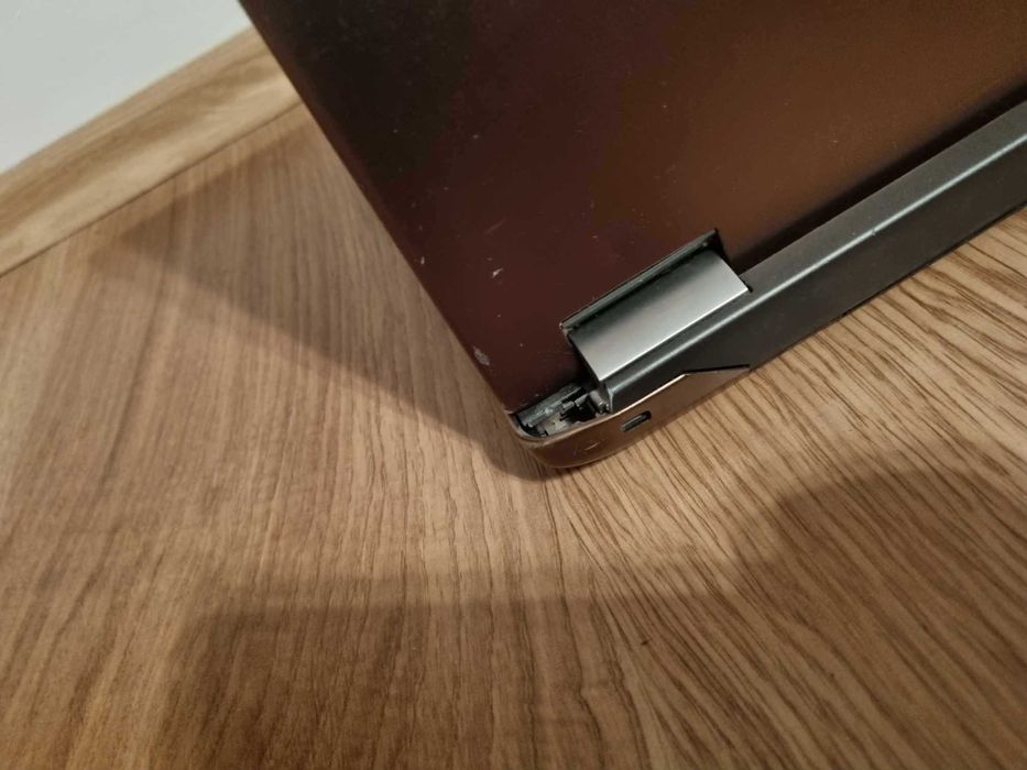 Laptop Dell Vostro 3560