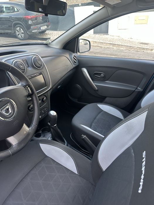 Dacia sandero stepway 1.5 dCI (2014)