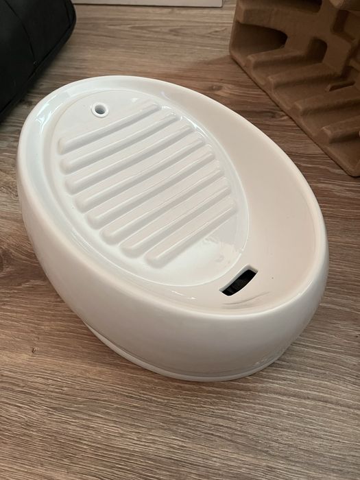 Fontanna dla kotów i psów 1,5l