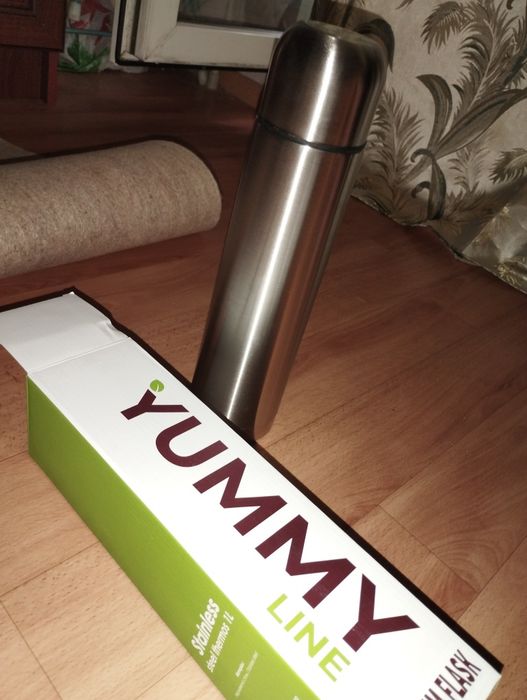 Термос новый YUMMI  1литр