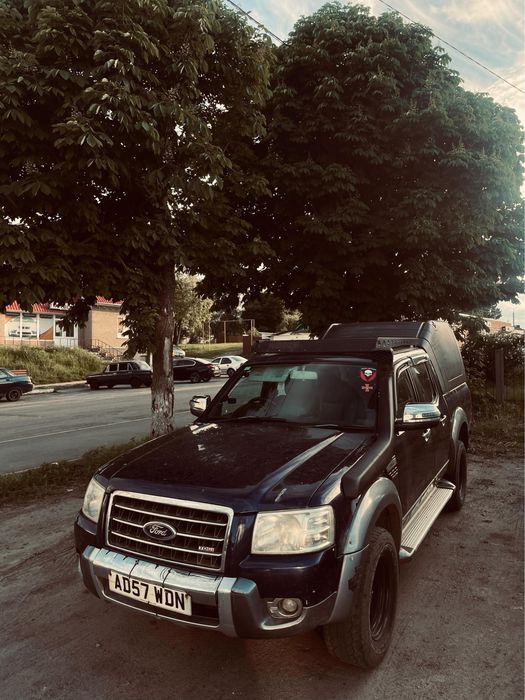 Продам Форд ренджер у гарному стані авто не розмитнене!