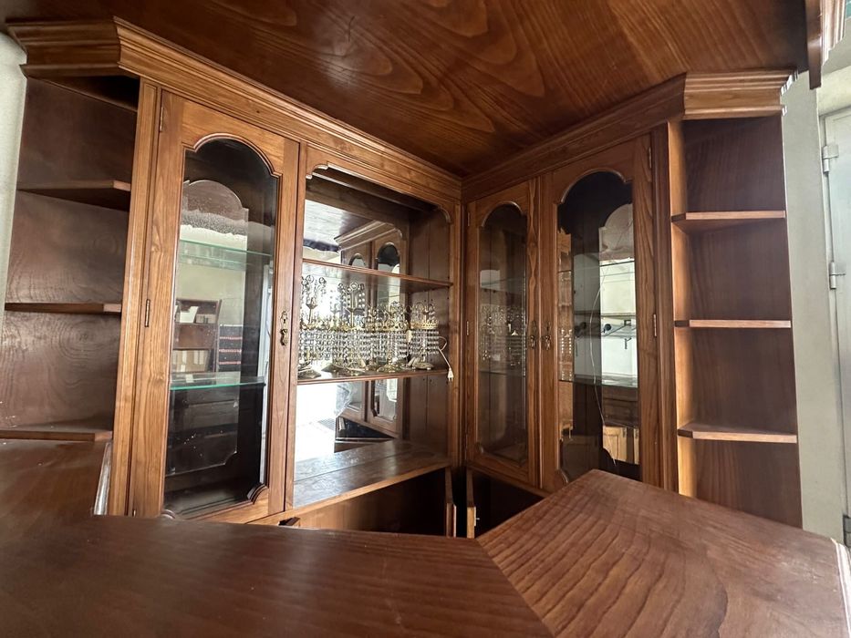 Bar de sala + 3 bancos