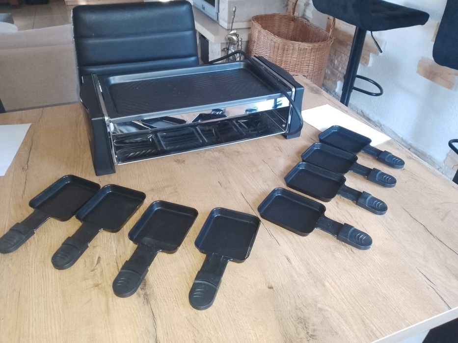 Elektryczny grill raclette +  8 Patelek
