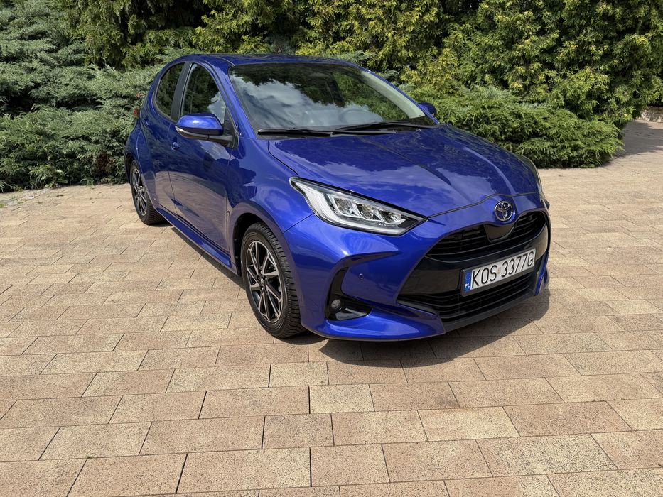 Toyota Yaris 1.5 Hybrid 2024 Salon Polska