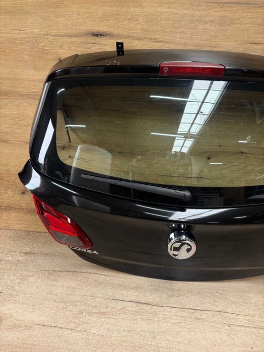 klapa bagażnika opel corsa e