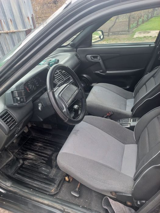 Машина ВАЗ 2112!