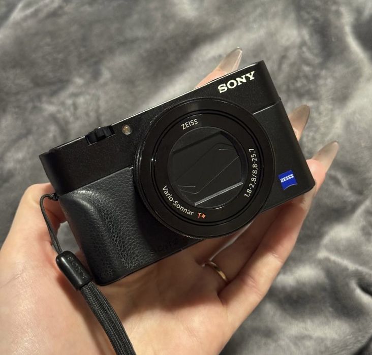 dsc t70 - купити цифрові фотокамери - Ціна на OLX.ua