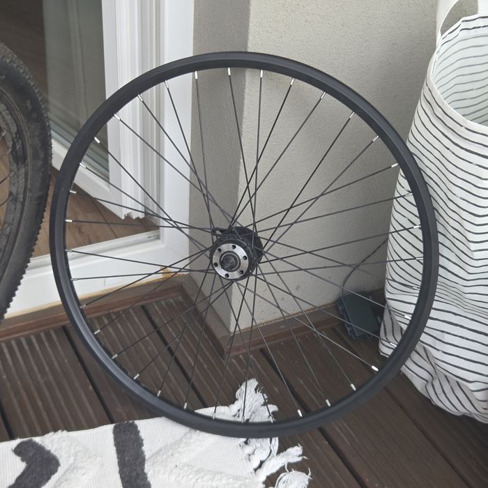Koło przednie 26" rowerowe pod tarczę (6 śrub) – do centrowania