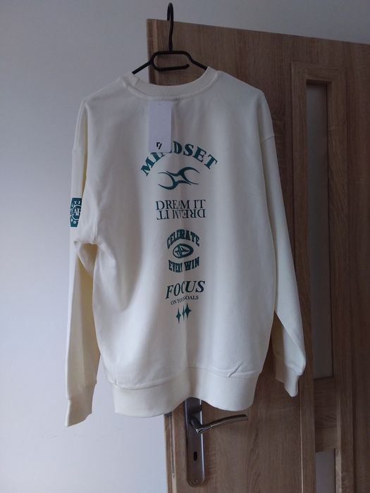 Nowa bluza z metką roz M-L