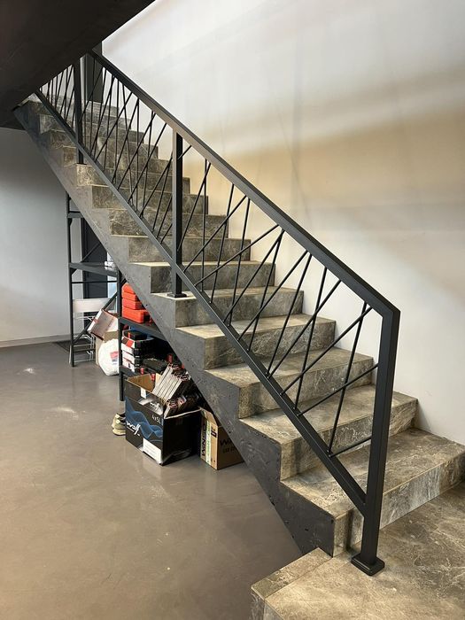 Перила чорний метал (нержавіюча сталь)