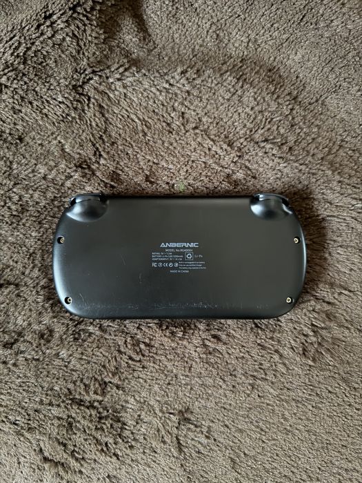 Anbernic Rg40xxh com 2 cartões SD