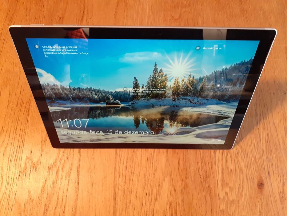 Vendo Microsoft  Surface Pro 5  em bom estado de funcionamento