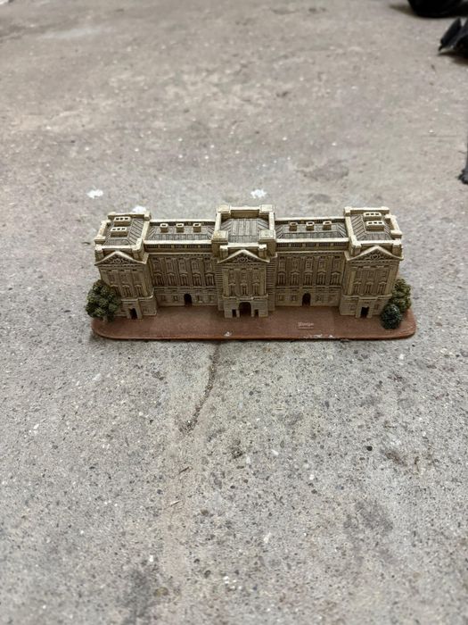 Lilliput Lane L2286 Buckingham Palace