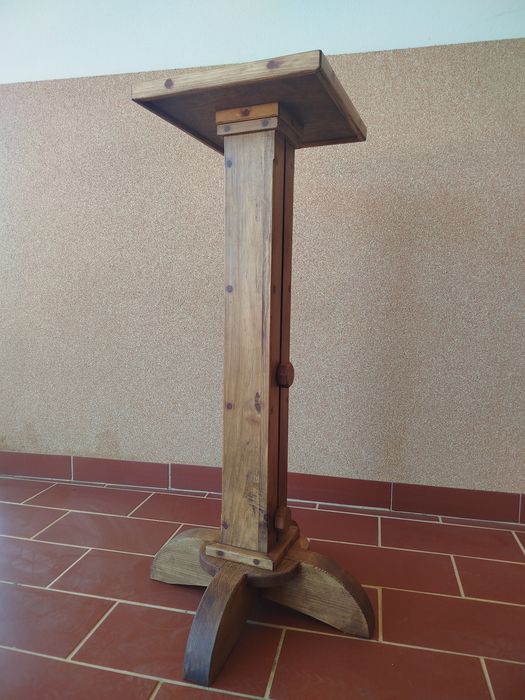 Stands para colunas artesanais
