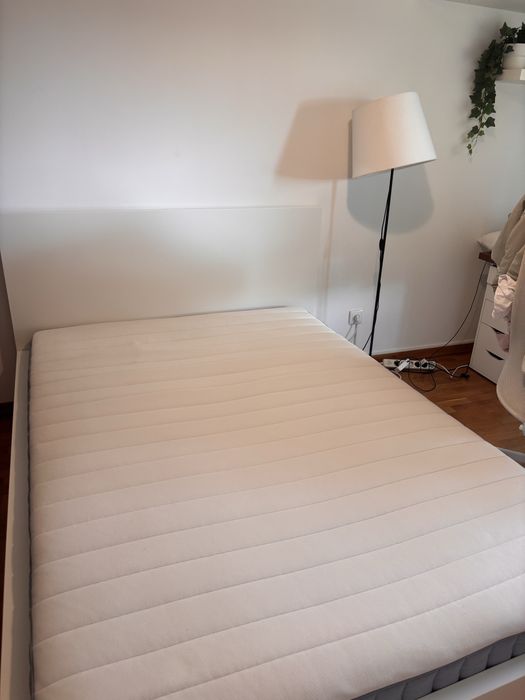 Cama casal MALM + colchão VALEVAG IKEA