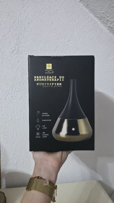 Nawilżacz powietrza do aromaterapii do olejków dyfuzor zapachowy preze